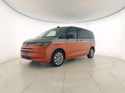 Usata VW Multivan Life 218 CV (160 kW) 2024 Argento Furgone