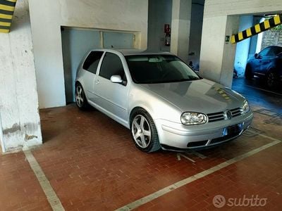 Grigio Usata 2001 VW Golf IV GTI Berlina | 5000 €