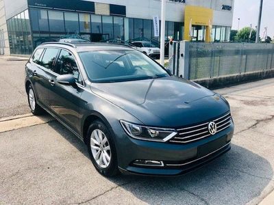 usata VW Passat Variant 150cv dsg NAVI + SENSORI POST.