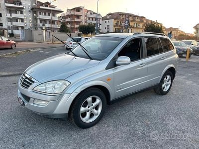 Grigio Usata 2009 Ssangyong (KGM) Kyron SUV | 2500 € (Ottimo prezzo)