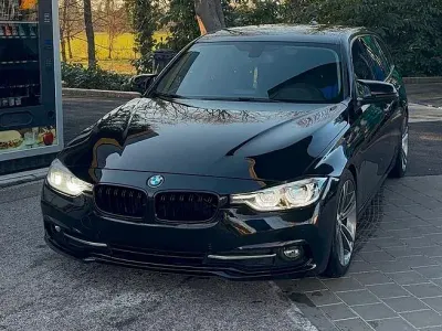 Usata BMW 320 Sport Line 190 CV (139 kW) 2017 Nero Station wagon