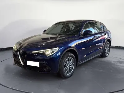 Usata Alfa Romeo Stelvio Executive 190 CV (139 kW) 2018 Blu/azzurro SUV