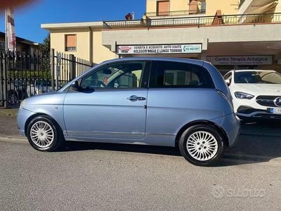 Usata Lancia Ypsilon 60 CV (44 kW) 2007 Blu Utilitaria