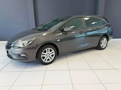 Usata Opel Astra Business 136 CV (100 kW) 2017 Grigio Station wagon