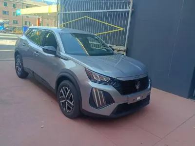 Usata Peugeot 2008 Style 131 CV (96 kW) 2025 Argento SUV