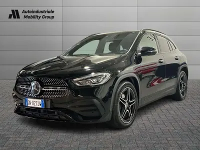 Usata Mercedes GLA200 Premium 150 CV (110 kW) 2023 Nero notte SUV