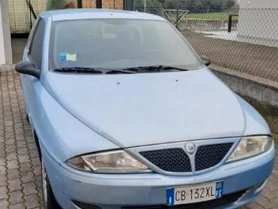 Usata Lancia Ypsilon 2002 Utilitaria