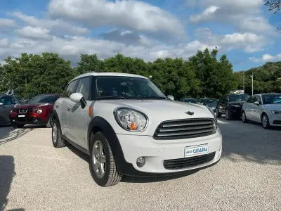 Usata Mini Cooper D Countryman 111 CV (81 kW) 2012 Bianco SUV