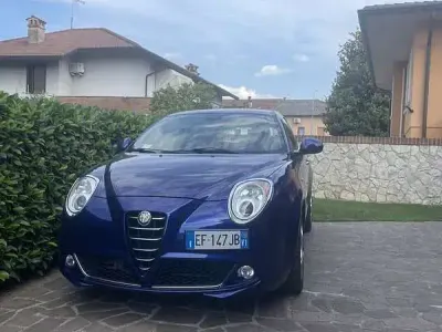 Usata Alfa Romeo MiTo Distinctive 105 CV (77 kW) 2010 Bluazzurro Utilitaria