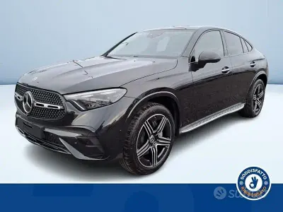 Nuova Mercedes GLC300e 2026 Nero Coupé