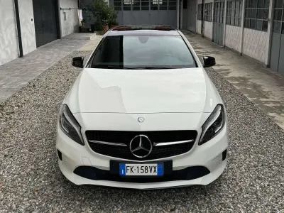 Usata Mercedes A180 Executive 122 CV (89 kW) 2016 Bianco Utilitaria