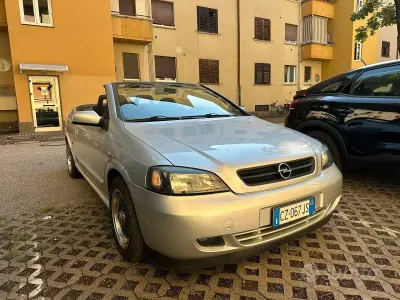 Usata Opel Astra 2005 Grigio Cabrio