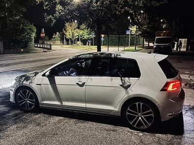 Usata VW Golf VII GTD 184 CV (135 kW) 2015 Bianco Utilitaria