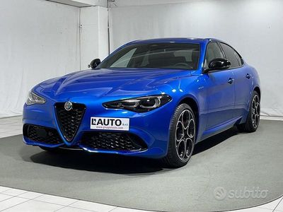 Nuova Alfa Romeo Giulia Veloce 210 CV (154 kW) 2025 Blu Berlina