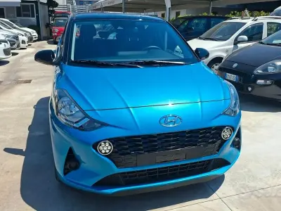 Usata Hyundai i10 67 CV (49 kW) 2020 Blu Utilitaria