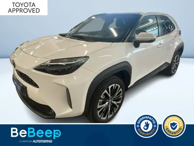 Usata Toyota Yaris Lounge 92 CV (67 kW) 2022 Bianco pastello Utilitaria