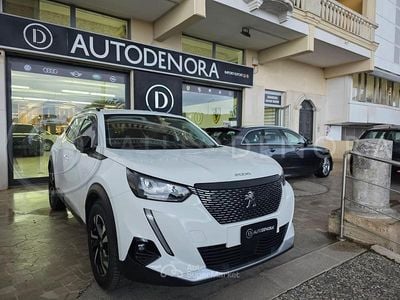 Usata Peugeot 2008 Allure 131 CV (96 kW) 2022 Bianco SUV