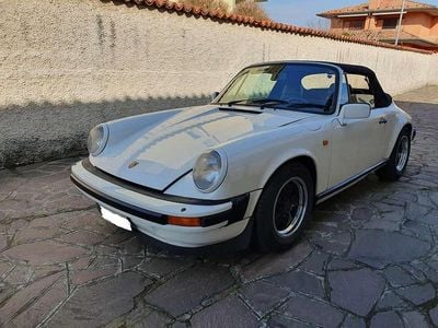 Usata Porsche 911 204 CV (150 kW) 1983 Bianco Cabrio