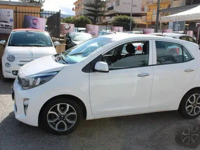 Usata Kia Picanto City 66 CV (48 kW) 2019 Bianco Utilitaria