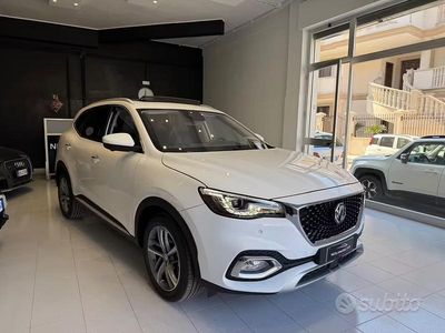 Usata MG HS Luxury 162 CV (119 kW) 2023 Bianco SUV