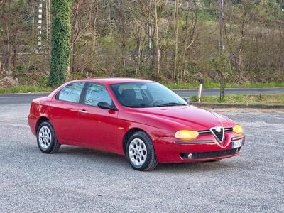 Usata Alfa Romeo 156 Distinctive 115 CV (84 kW) 2001 Rosso Berlina