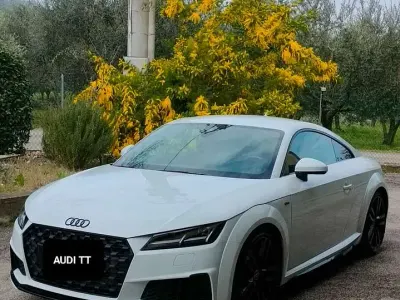 Begagnad Audi TT S-Line 230 HK (169 kW) 2019 Vit Sportkupé
