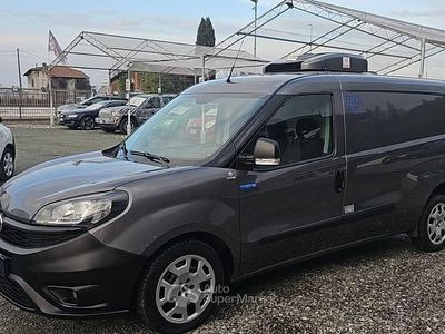 Usata Fiat Doblò 120 CV (88 kW) 2021 Gray Monovolume