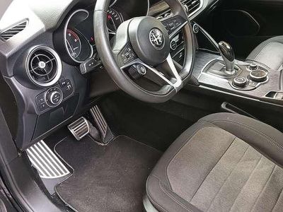 Usata Alfa Romeo Stelvio Tech Edition 160 CV (117 kW) 2019 Nero SUV