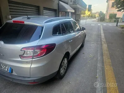 Usata Renault Mégane LIMITED 110 CV (80 kW) 2015 Berlina