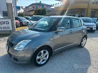Usata Suzuki Swift GL 92 CV (67 kW) 2006 Grigio Utilitaria