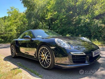 Usata Porsche 911 Turbo S 560 CV (411 kW) 2015 Gray Coupé
