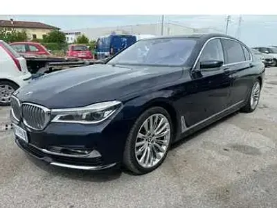 Usata BMW 750 Exclusive 449 CV (330 kW) 2017 Berlina