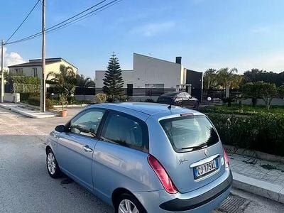 Usata Lancia Ypsilon 75 CV (55 kW) 2004 Utilitaria