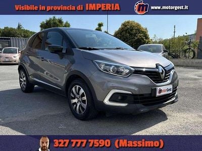 Usata Renault Captur Life 90 CV (66 kW) 2018 Grigio scuro SUV