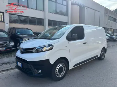 Usata Toyota Proace 120 CV (88 kW) 2020 Bianco Monovolume