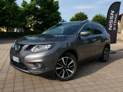 Usata Nissan X-Trail Tekna 131 CV (96 kW) 2015 Grigio SUV