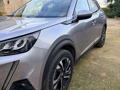 Usata Peugeot 2008 Allure 131 CV (96 kW) 2022 Argento SUV