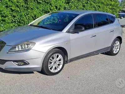 Usata Lancia Delta 120 CV (88 kW) 2009 Grigio Utilitaria