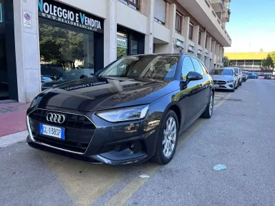 Usata Audi A4 Business 163 CV (119 kW) 2022 Grigio manhattan metallizato Station wagon