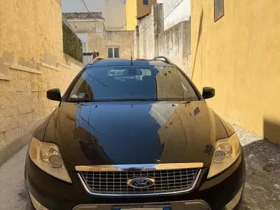 Usata Ford Mondeo Titanium 140 CV (102 kW) 2010 Nero Station wagon