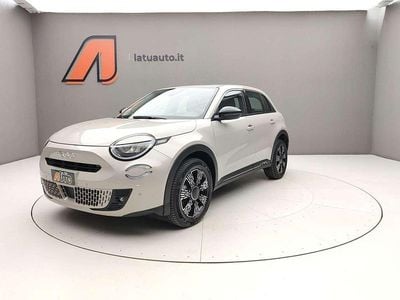 Usata Fiat 600 Icon 145 CV (106 kW) 2025 Crema cappuccino SUV