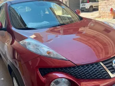 Usata Nissan Juke 110 CV (80 kW) 2011 Rosso SUV