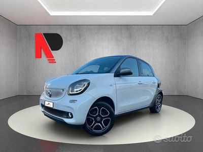 Begagnad Smart ForFour Prime 71 HK (52 kW) 2019 Vit Halvkombi