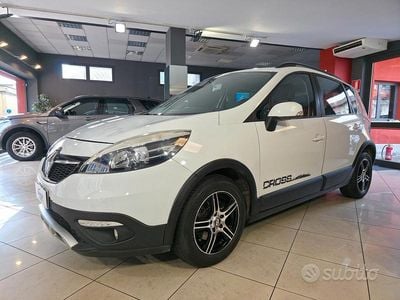 Usata Renault Scénic III 110 CV (80 kW) 2014 Bianco Monovolume