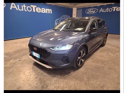 Usata Ford Focus Active 125 CV (91 kW) 2022 Chrome blu Station wagon