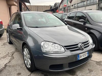 VW Golf V