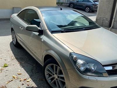 Usata Opel Astra Cabriolet 105 CV (77 kW) 2006 Grigio Cabrio