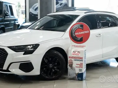 Usata Audi A3 Black Edition 150 CV (110 kW) 2022 Bianco perlato mettallizzato Berlina