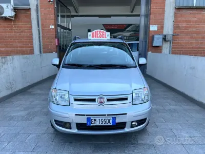 Usata Fiat Panda Classica 75 CV (55 kW) 2012 Grigio Utilitaria