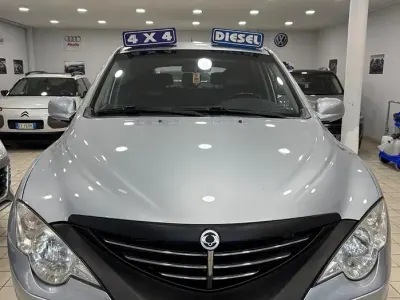 Usata SsangYong Actyon 141 CV (103 kW) 2009 Grigio SUV